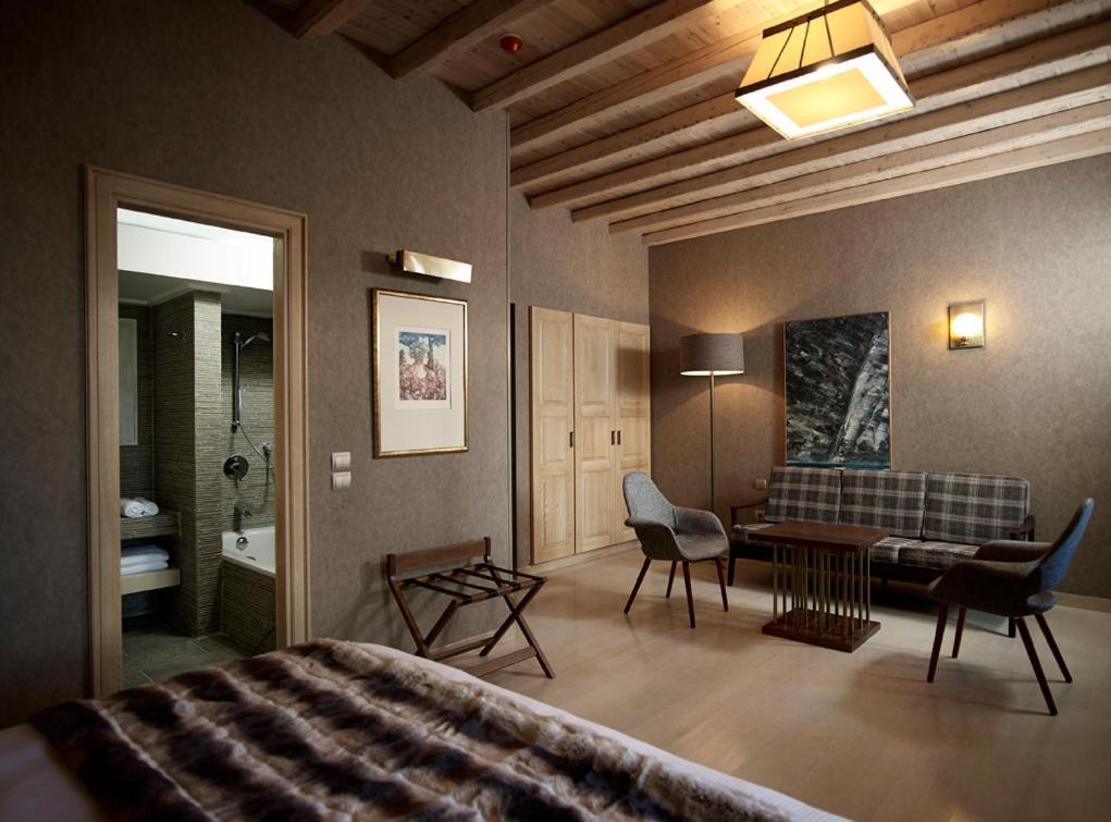 Art Mainalon Hotel Vitina Pokoj fotografie